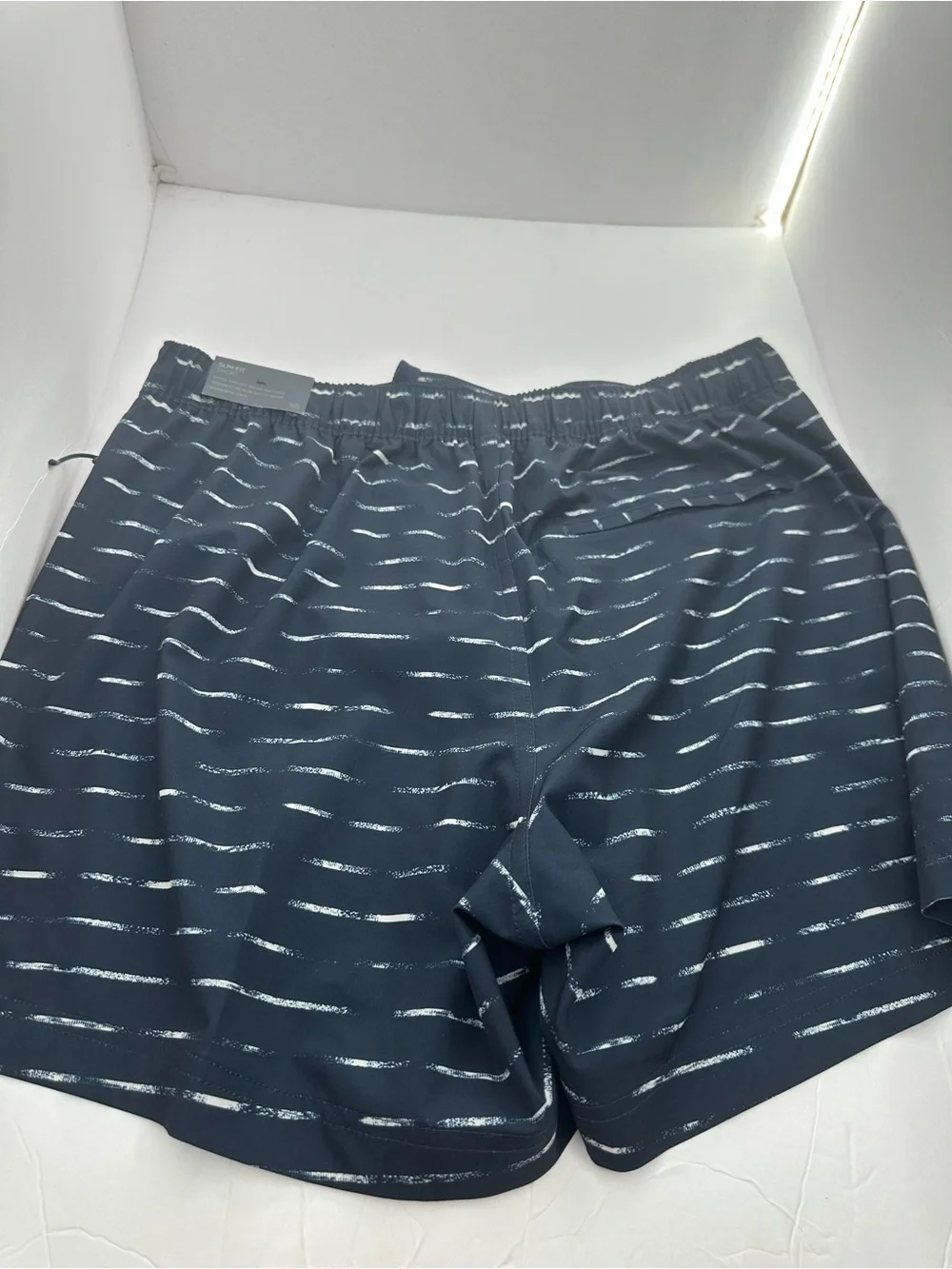 NWT VRST Men’s 5” Resort Short Navy/Sand Washed Stripe - Size M